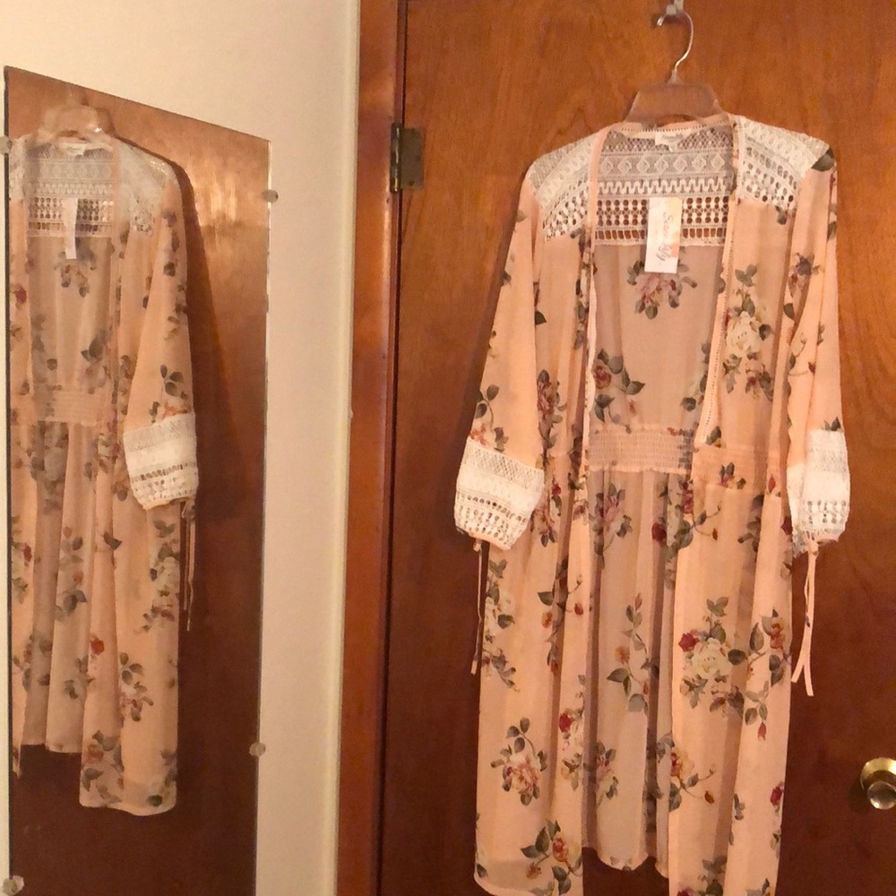 Plus size kimono/ cover up